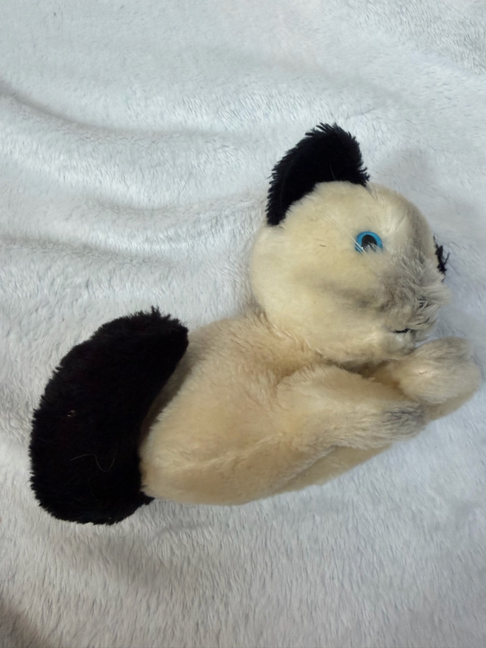 Vintage 1977 R. Dakin Siamese Cat Plush Blue Eyes Cream Black Korea